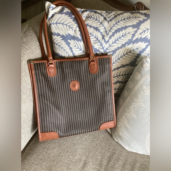 Jackson vintage  bag super nice and so fendi looking like - Picture 1 of 11